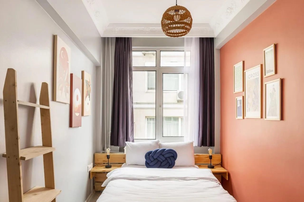Bohemian Flat In Nisantasi With Central Location Istanbul 0*,